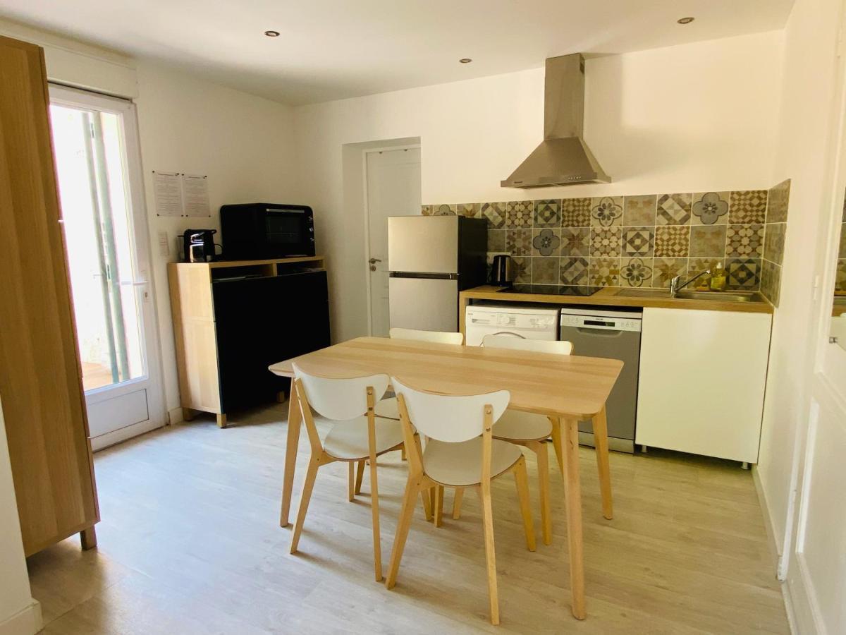 Bel Appartement Avec Terrasse Et Beau Jardin Classe 1 Etoile La Ciotat Exterior photo