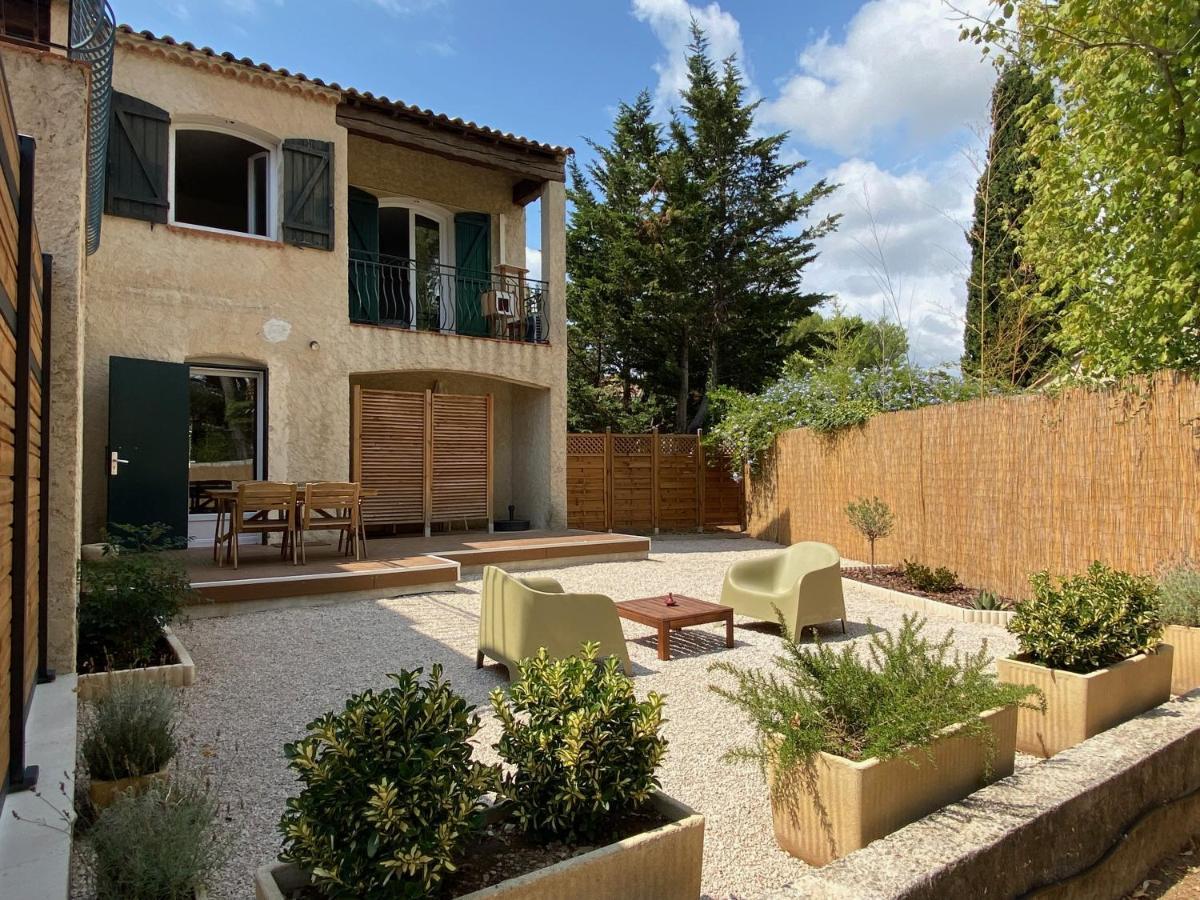 Bel Appartement Avec Terrasse Et Beau Jardin Classe 1 Etoile La Ciotat Exterior photo